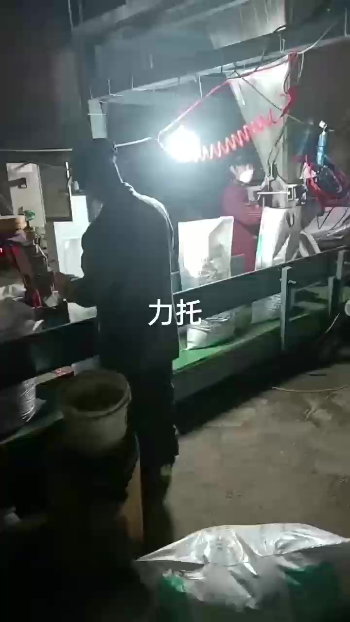 ͑F